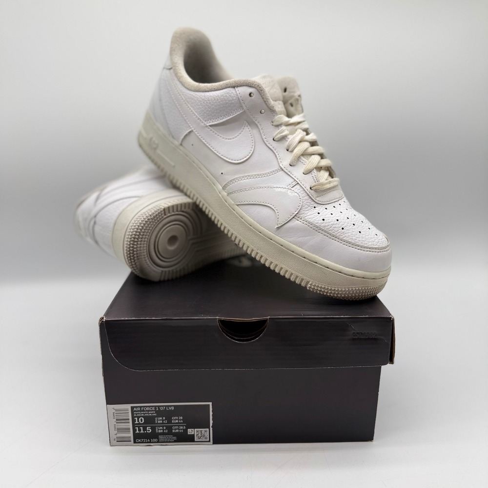 Nike Air Force 1 07 LV8 Mens10 WhiteWhite White LowTop Sneakers*Like New W/Box*